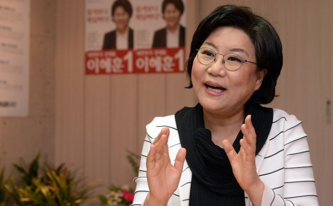 새누리당 이혜훈 의원 인터뷰./ 안훈 기자 rosedale@heraldcorp.com 2016.04.19
새누리당 이혜훈 의원 인터뷰./ 안훈 기자 rosedale@heraldcorp.com 2016.04.19