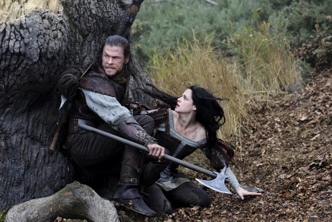 Chris Hemsworth (left) and Kristen Stewart in “The Huntsman: Winter’s War” (Universal Pictures)