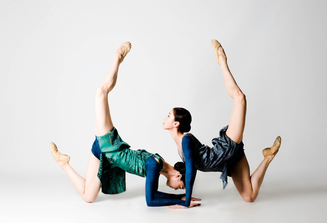 A promotional image for the Universal Ballet’s upcoming modern dance production “Duende,” which will be staged at the Seoul Arts Center’s Towol Theater on May 20 and 21. (Universal Ballet)