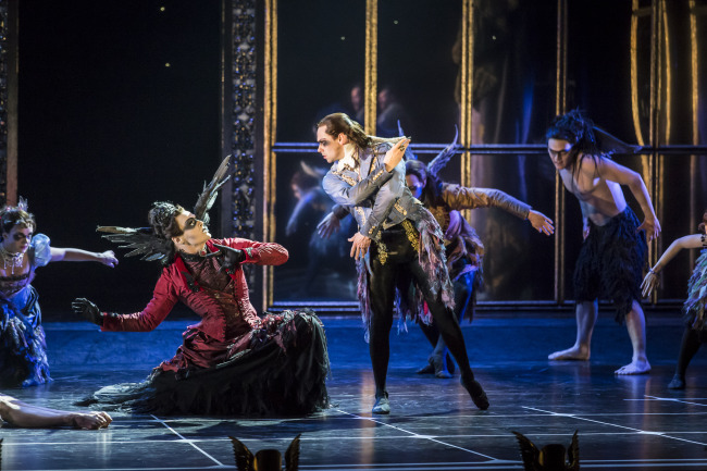 A scene from U.K. choreographer and director Matthew Bourne’s gothic ballet musical rendition of “Sleeping Beauty,” which will be staged at the LG Arts Center in Seoul from June 22 to July 3. (LG Arts Center)
