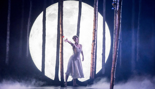 A scene from Matthew Bourne’s “Sleeping Beauty.” (Johan Persson)