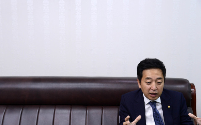 Rep. Keum Tae-sup of The Minjoo Party of Korea. Park Hae-mook/The Korea Herald