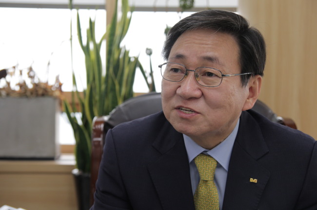 Lee Sang-ho, chief investment officer of the Military Mutual Aid Association, speaks in a recent interview. Kim Yoon-mi/The Korea Herald