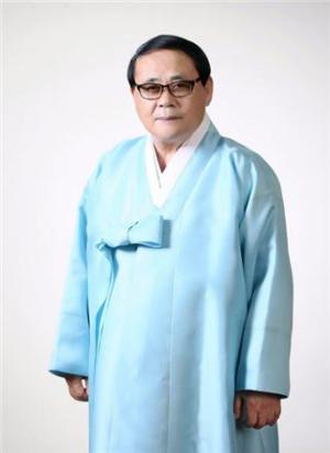 서울시무형문화재 제47호 시조(석암제) 이영준 보유자