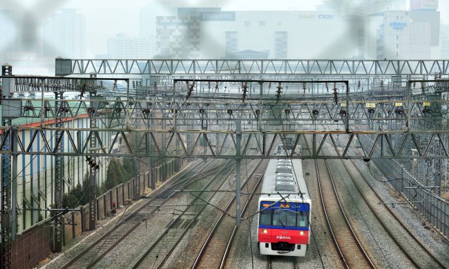 A train operated by the state-run KORAIL leaves Yongsan Station in central Seoul./ The Investor