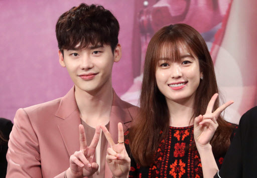 Lee Jong-suk as webtoon character Kang Chul and Han Hyo-joo in MBC drama W Two Worlds press conference