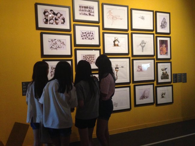 Students from a Seoul primary school looks at “Kung Fu Panda” sketches at the “DreamWorks Animation Special Exhibition” running at Seoul Museum of Art. (Francesca Simoni/The Korea Herald)