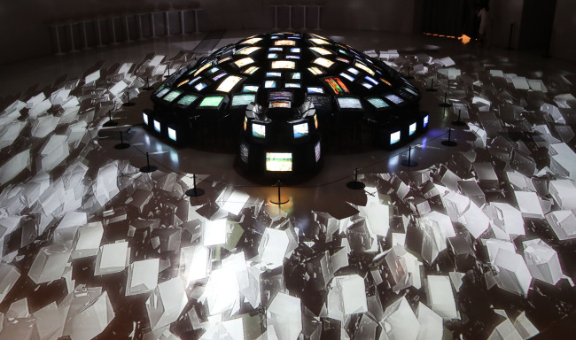 "Turtle” by Nam June Paik (Gallery Yeh)