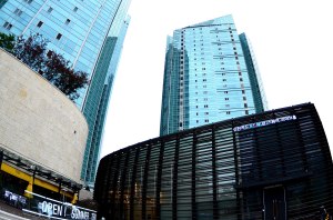 [사진= 서울 마포구 합정역 메세나폴리스 건물 2층에 위치한 신한카드의 복합 문화공간 ‘판스퀘어’의 모습. 신한카드 제공]