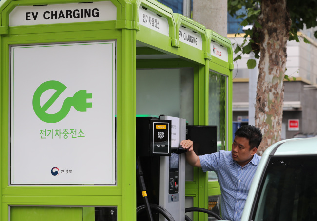 An electric charging station in Seoul operated by KT Linkus.