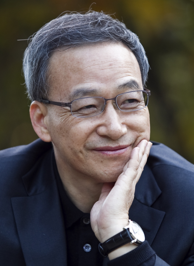 Poet Jeong Ho-seung (Seoul Selection)