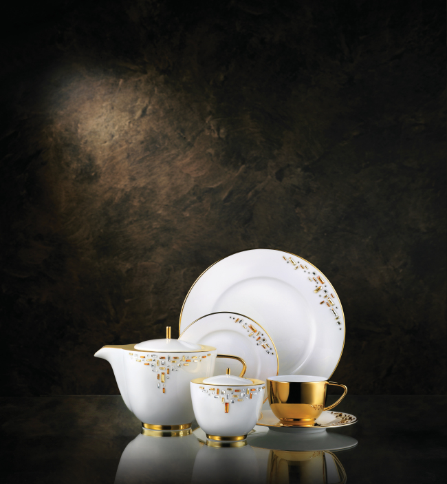 Pieces from Prouna‘s Diana collection (Hankook Chinaware)　