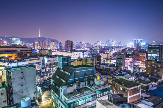 서울시 내 주요대학이 있는 지역의 전셋값은 1분기 대비 전부 올랐다. 월세는 건축연한과 지역에 따른 차이가 컸다. 방 쪼개기등 불법행위도 여전하다. 전문가들은 대학생들도 현장에서 집을 알아보는 임장활동이 중요하다고 입을 모은다. [사진=123RF]
