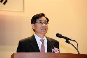 홍기택 전 산업은행장