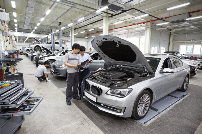 BMW그룹 코리아는 올해 2000억원을 투자해 서비스센터는 총 79곳으로, 워크베이는 1200여개로 확충한다. [사진=BMW코리아]