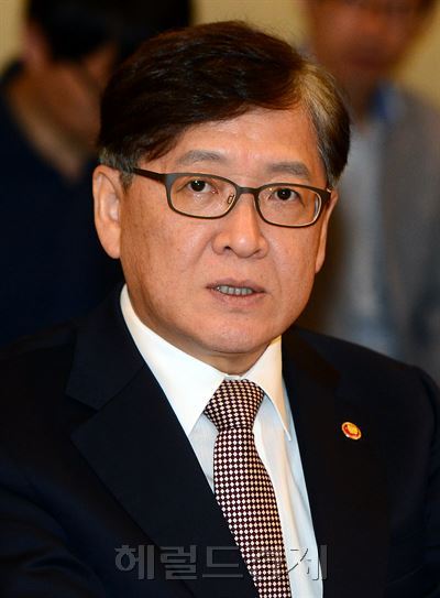 [사진= 정진엽 보건복지부 장관]