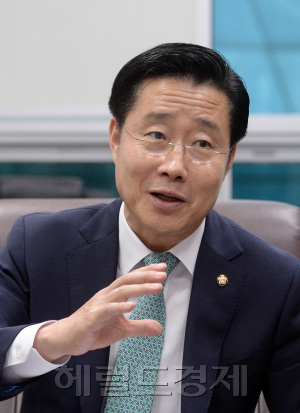 국민의당 이태규 의원 인터뷰./ 안훈 기자 rosedale@heraldcorp.com