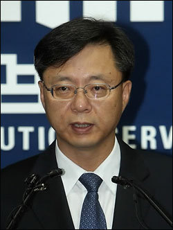 2013년 부천지청장을 끝으로 퇴임한 우병우 청와대 민정수석이 3년 만에 피의자 신분으로 검찰 조사를 받게 될 처지에 놓였다.