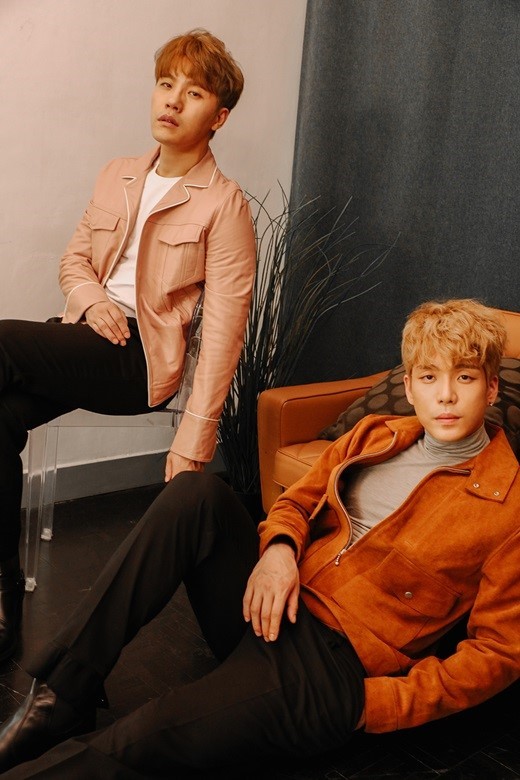 Rhythm and blues duo Homme (Big Hit Entertainment)