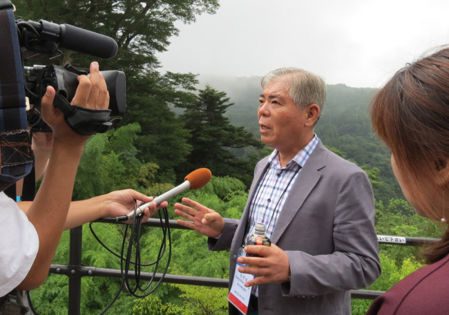 ▶NHK 등 일본지역 방송과 신문은 한국응원단 방일을 앞다투어 취재했다. NHK는 27일 이미 한국응원단 방일 소식을 보도했으며, 조만간 지진 관련 다큐멘터리를 통해 한국응원단의 우정을 소개할 예정이다.