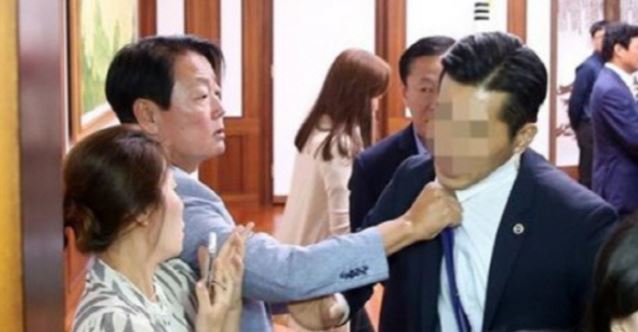 한선교 의원, 경호원 멱살 논란…“경찰의 자부심 무너뜨린 범법자” 고발