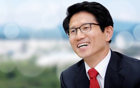 [사진출처=김문수 전 경기도지사 페이스북]
[사진출처=김문수 전 경기도지사 페이스북]