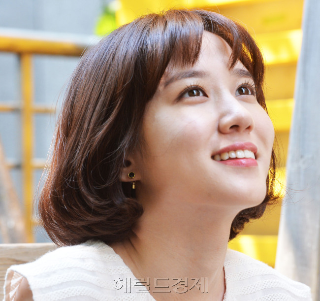 諛뺤?鍮??명꽣酉?<br />?ㅻ퀝李ш린??yoon4698@heraldcorp.com
諛뺤?鍮??명꽣酉?
?ㅻ퀝李ш린??yoon4698@heraldcorp.com