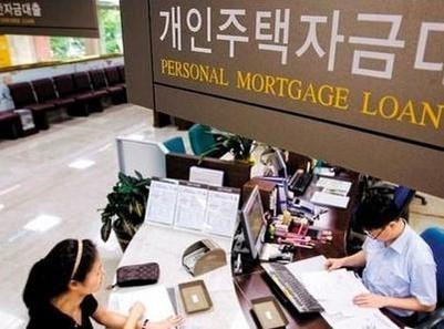 6~8월은 전통적인 비수기지만 올해 6~8월 늘어난 주담대는 최근 3개년(2014년~2016년)중 최대치를 기록했다.