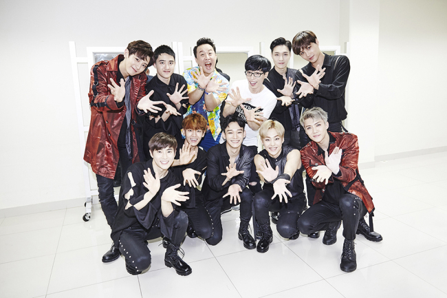 MBC variety show “Infinite Challenge” cast members Jung Jun-ha and Yoo Jae-suk (top, center) with K-pop boy band EXO (S.M. Entertainment)