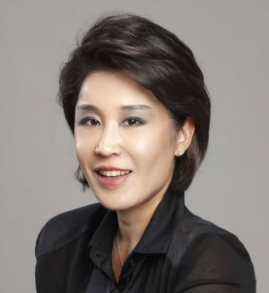 [사진=정유경 신세계백화점 총괄사장]