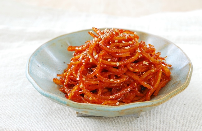 Ojingeochae Muchim (dried squid) (Korean Bapsang)