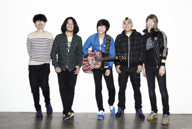 Band YB (Dee Company)