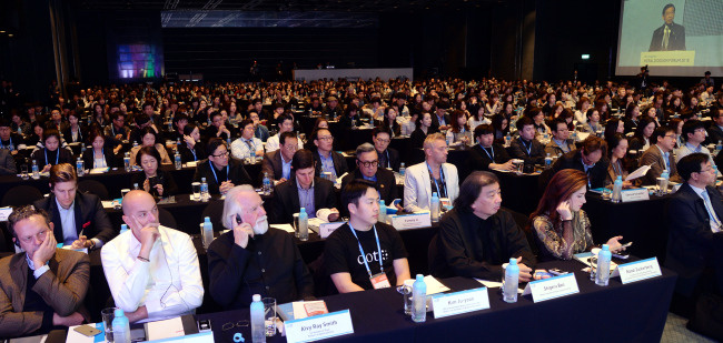 Forum guests listen to a lecture at Herald Design Forum 2015 held at the Grand Hyatt Seoul on Nov. 10 last year. Herald Design Forum