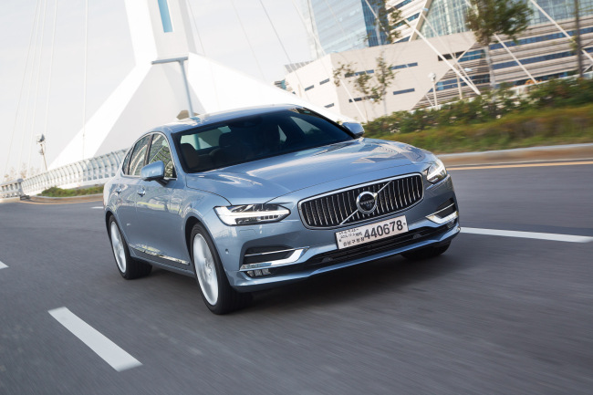볼보 XC90