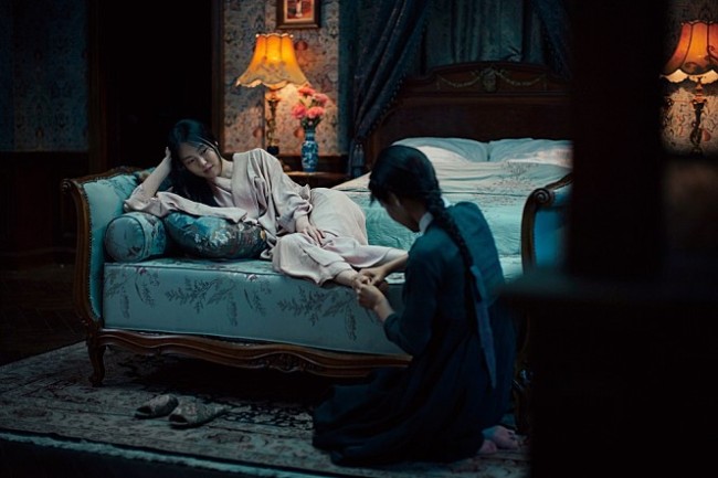 A still from filmmaker Park Chan-wook’s “The Handmaiden” (CJ E&M)