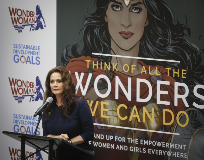 Lynda Carter, who played Wonder Woman on television, speaks during a UN meeting to designate Wonder Woman as an “Honorary Ambassador for the Empowerment of Women and Girls,” Friday at UN headquarters. (Yonhap-AP)