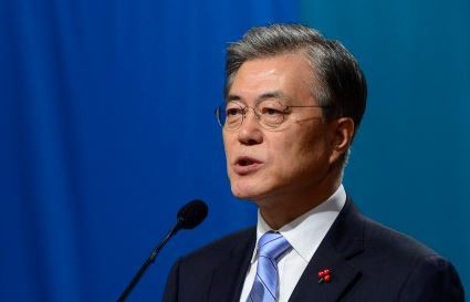 [朴대통령發 개헌론] 문재인 “정권연장 위한 제2 유신헌법…최순실 게이트부터”