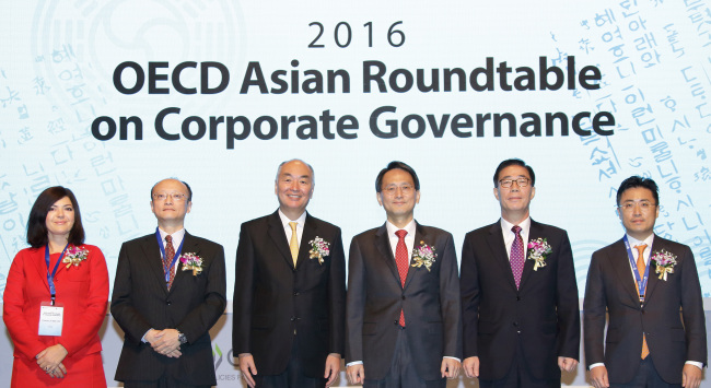 The Organization for Economic Cooperation and Development’s Asian Roundtable on corporate governance in Seoul on Oct. 24.