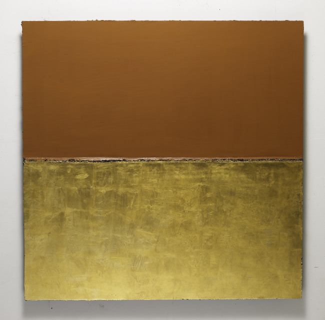 허명욱, 무제, 금속 위에 옻칠, 금박, 120x120cm, 2016.