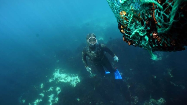 A “haenyeo,” or female diver on Jeju Island (Cultural Heritage Administration)