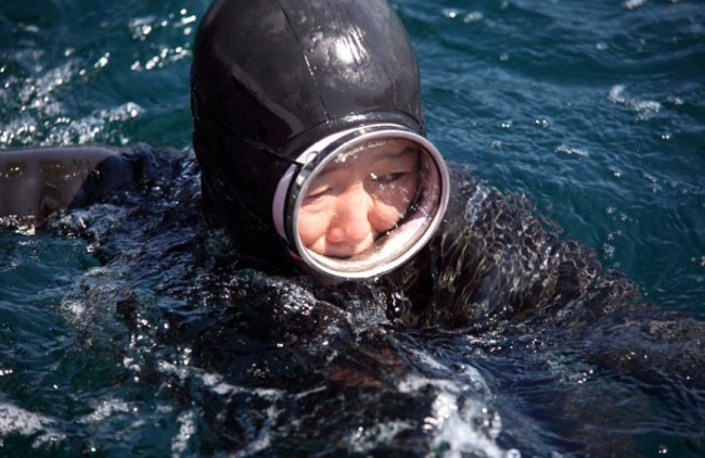 A “haenyeo,” or female diver on Jeju Island (Cultural Heritage Administration)
