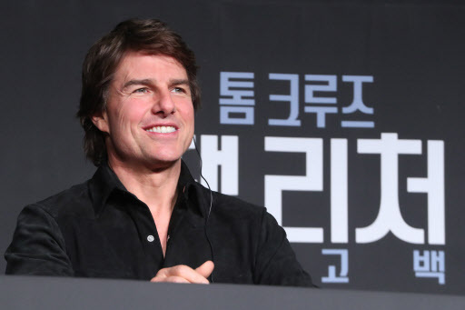 US actor Tom Cruise speaks during a press conference for the film "Jack Reacher: Never Go Back," held at The Ritz-Carlton Seoul on Monday. (Yonhap)