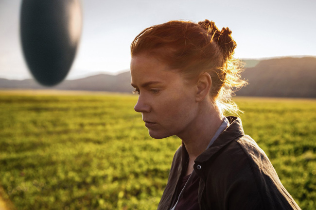 Amy Adams stars as Dr. Louise Banks in the movie “Arrival” directed by Denis Villeneuve. (Paramount Pictures/TNS)