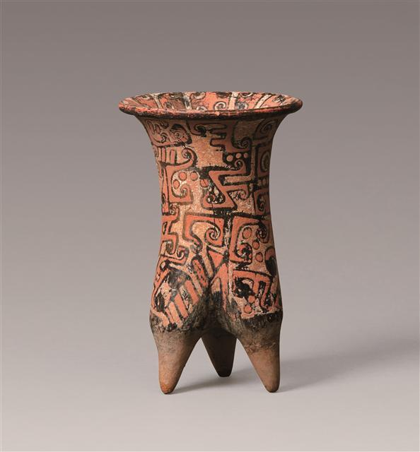신석기시대 하가점문화(2000-1600BCE) 채색 삼족 도격, H26×W17.  [사진제공=학고재갤러리]