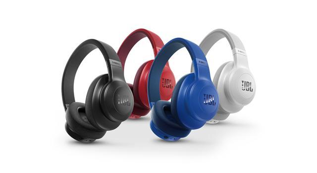 하만코리아 JBL 신제품 E시리즈 E55BT 모델컷.   [사진제공=하만코리아]