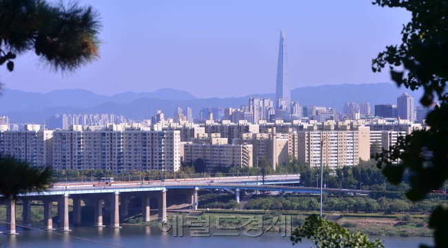 11ㆍ3 대책은 분양시장에서의 투자수요를 걷어내기 위한 취지로 마련됐다. 규제를 풀어 시장 활력을 자극했던 정부의 정책 스탠스가 전환됐다는 의미가 있다. 내년에도 달라진 기조가 유지될 것으로 보인다. [사진=헤럴드경제DB]