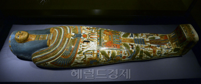 국립중앙박물관은 20일부터 내년 4월 9일까지 '이집트 보물전-이집트미라 한국에 오다'전을 개최한다. 인간, 동물 미라를 비롯 석상, 조각, 장신구등 229건이 선보인다. [사진=윤병찬기자/yoon4698@heraldcorp.com]
