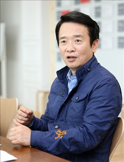 남경필 경기도지사
남경필 경기도지사