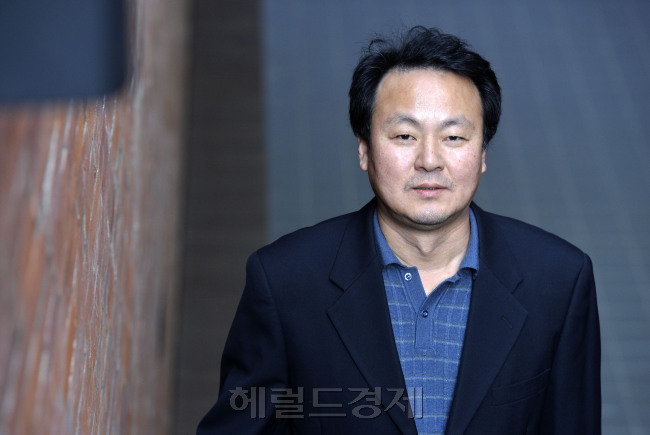 레저경영연구소장/ 최석호 인터뷰<br /><br />윤병찬기자/yoon4698@heraldcorp.com
윤병찬기자/yoon4698@heraldcorp.com