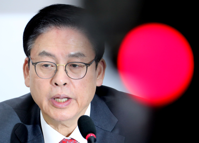 Rep. Chung Woo-taik, the floor leader of Saenuri (Yonhap)